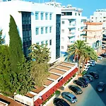 Hotel Ingate *